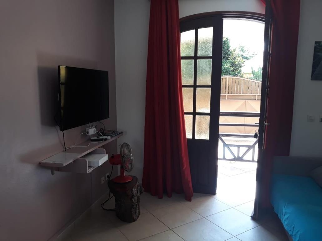 Appartement location guadeloupe à Le Gosier  Extérieur photo